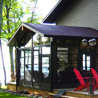 Sunroom Made For All Seasons