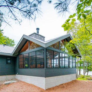 Sunroom With Skirting